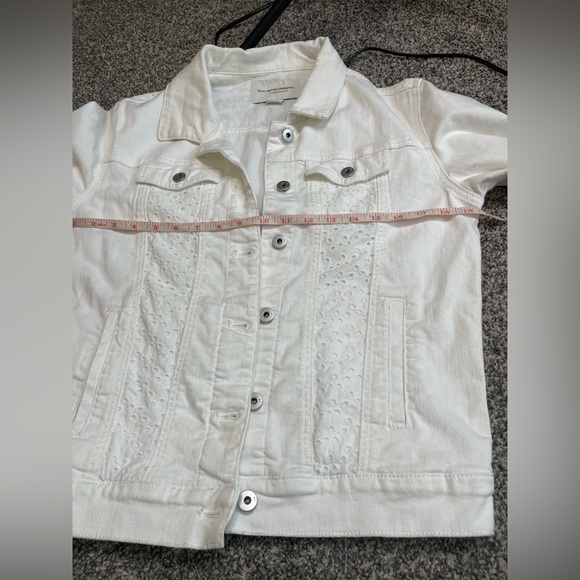 Anthropologie white Stretch Denim Eyelet Lace Trim Denim Jacket XS Fits Large - Picture 13 of 15